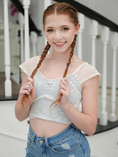 She Takes A Spin On Her Roomie’s Dick (2025)